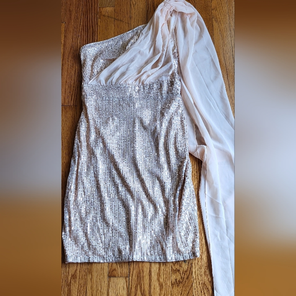 Grace Karin NWT Peach Sequin Off The Shoulder Dress Size 6.